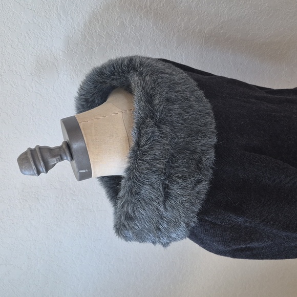 Vtg. Kathy Ireland Wool Blend Faux Shawl collar  Sweater - Picture 11 of 16